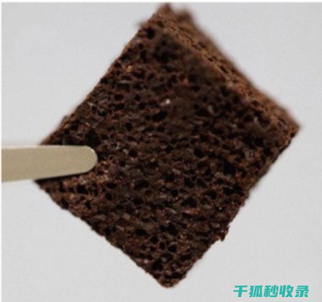 咖啡渣的环保秘密：家居清洁的天然选择 (咖啡渣的环保用途)