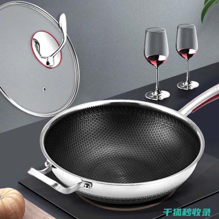 锅具底部油垢难除？这个清洁法超管用 (锅具底部油垢怎么清洗)